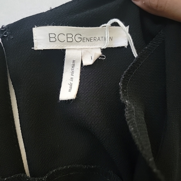 BCBGeneration Black Shift Dress Keyhole Back Lagenlook Quality Size Large - Picture 6 of 6